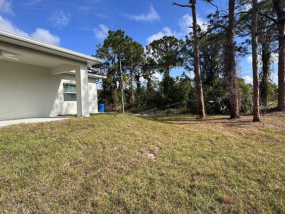 4th image of 5057 Locke Ln #1