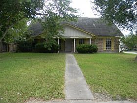 1st image of 1902 Savanna Ct N