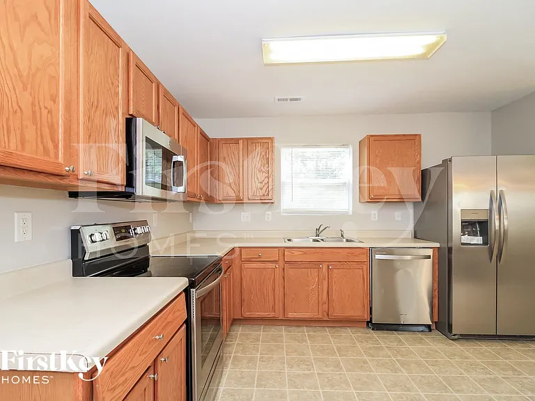 5367 Liberty Hall Cir — Photo 6