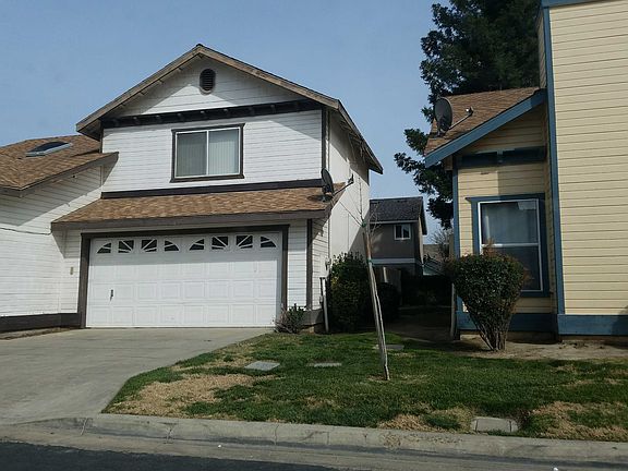 3rd image of 2412 W Packwood Dr