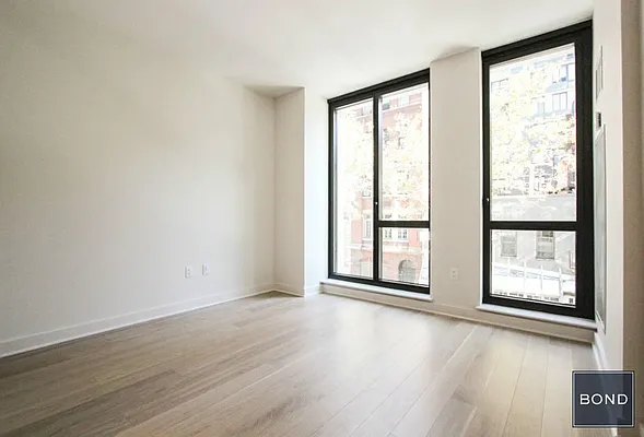 Rented by Bond New York | media 13