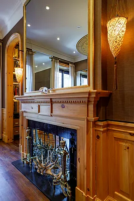Sold by Crosstown Apartments NYC | media 9
