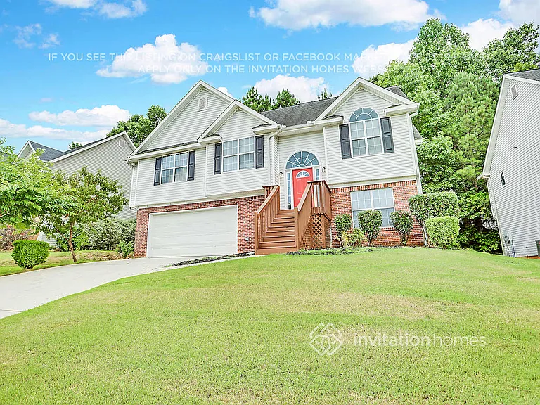 430 Gresham Dr — Photo 3