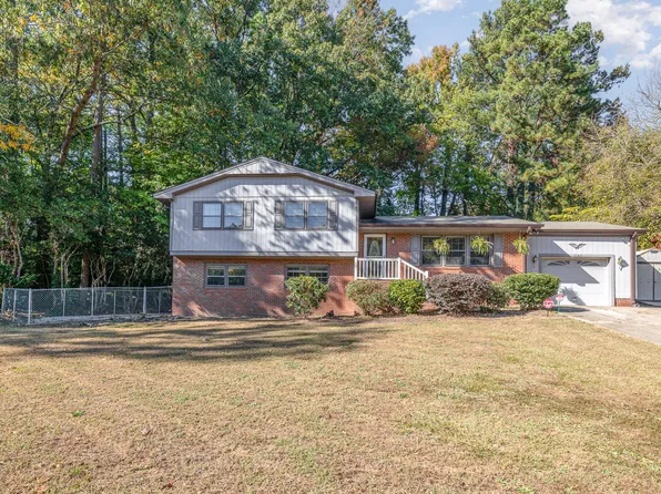 1148 Sturdivant Dr, Cary, NC 27511