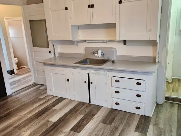 3656 E 63rd St, Cleveland, OH