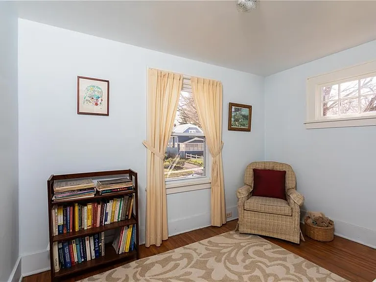 122 Holcroft Rd — Photo 15