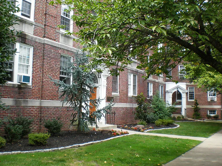 2 Linden Ave #B200 — Photo 13