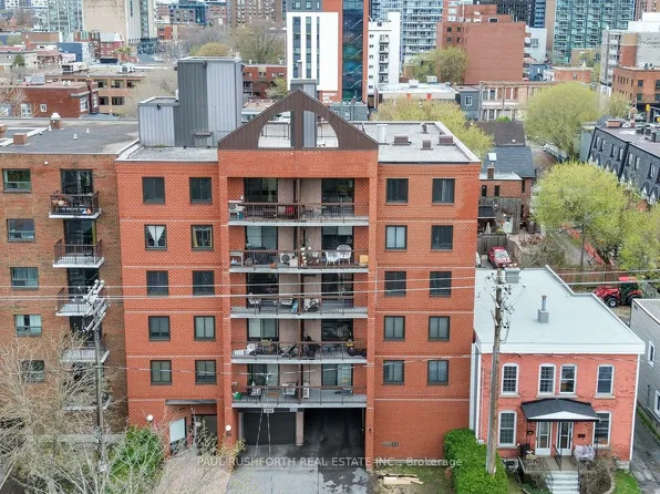222 Guigues Ave #601, Ottawa, ON K1N 5J2