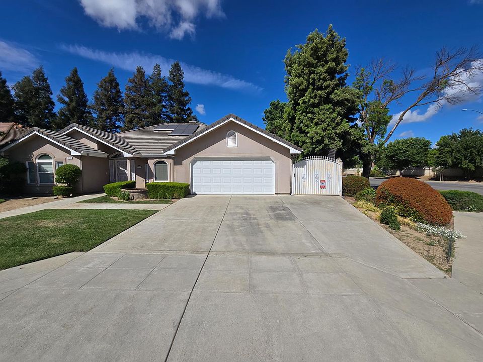 1st image of 7449 N Lodi Ave