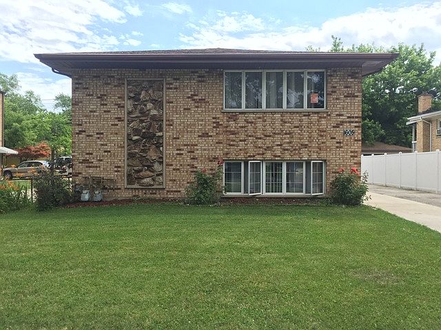 1st image of 1605 N 35th Ave