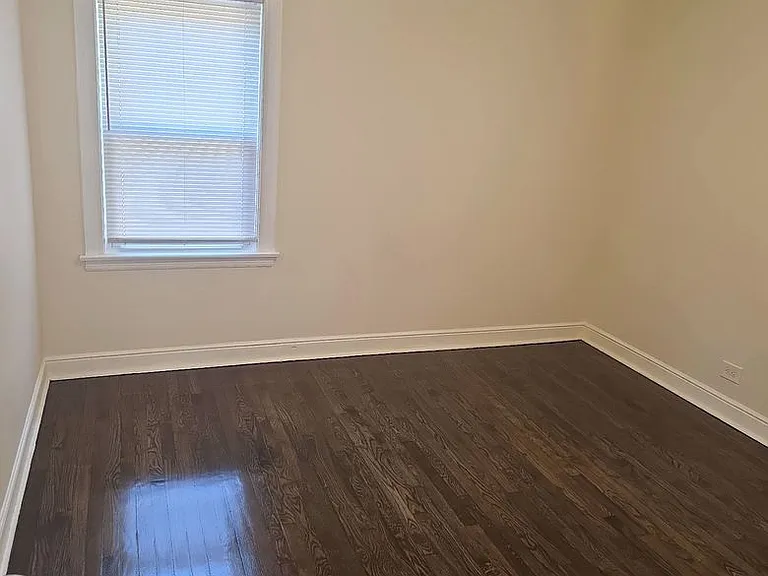 8509 S Yates Blvd — Photo 5