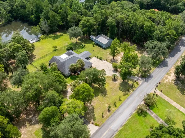 930 Sioux Cir, Crestview, FL 32536