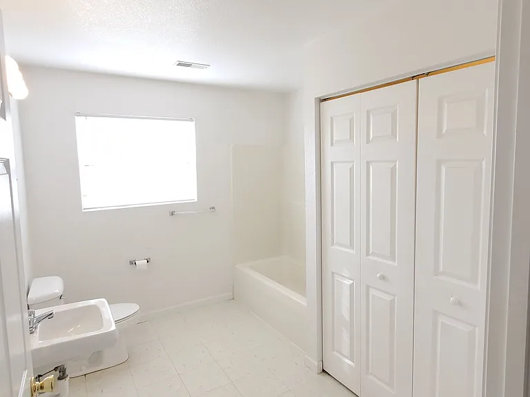 2228 Country View Dr #COUNTRY VIEW ESTATES — Photo 3
