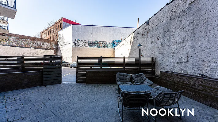 Rented by Nooklyn NYC LLC | media 41