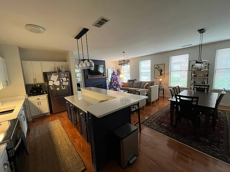 495 S Front St #103 — Photo 3