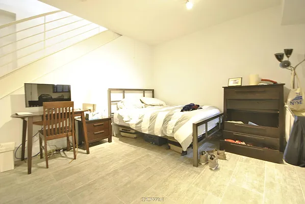 Rented by Town Residential | media 27