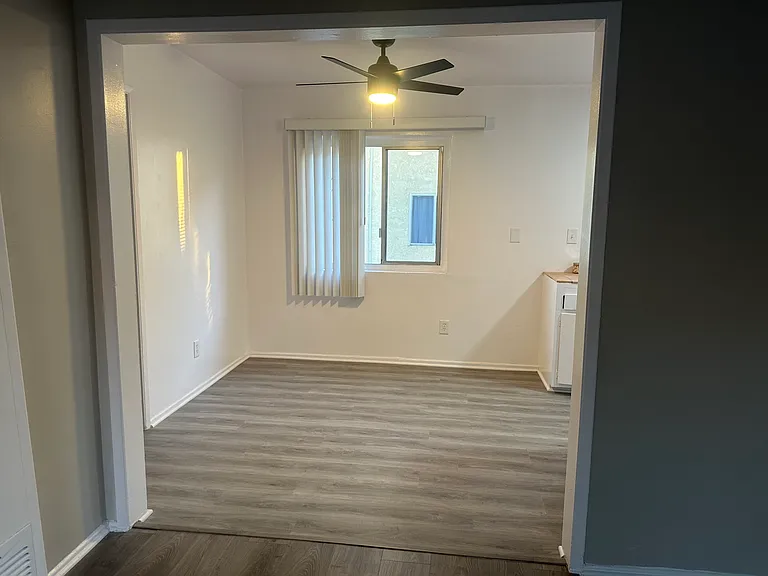 7631 Laurel Canyon Blvd #21 — Photo 4