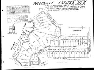 5001 Woodridge Dr, Lewiston, MI 49756