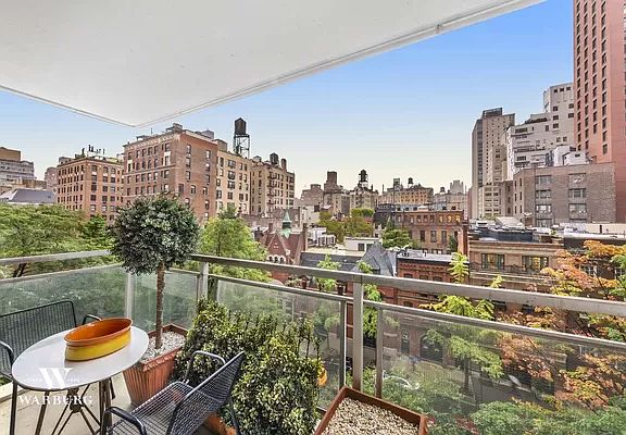 3rd image of 150 E 69th St APT 6J