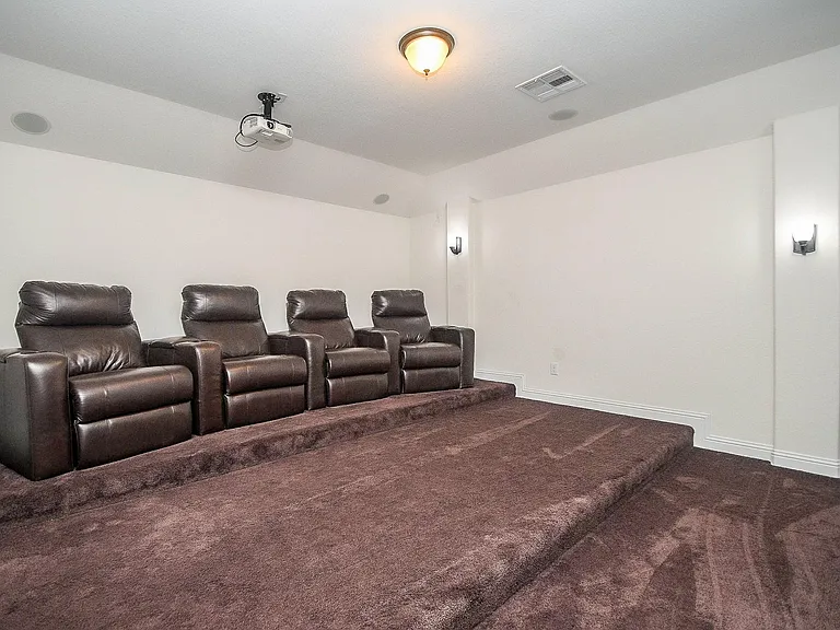 28426 Rolling Ridge Dr — Photo 34