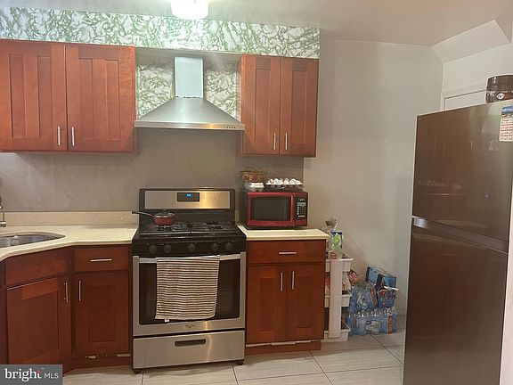 4th image of 6319 Mershon St