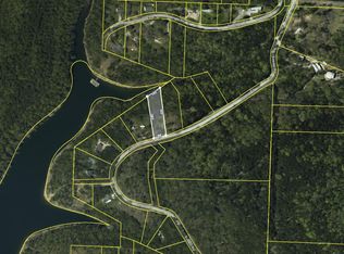 8 Everest Rd, Galena, MO 65656