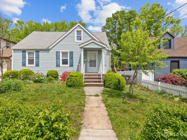 104 Bucknell Ave, Woodbridge, NJ 07095