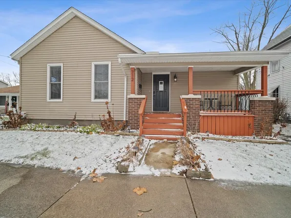 712 Ohara St, Bloomington, IL 61701