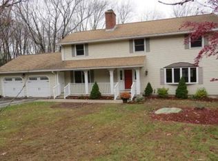 18 Phylmor Dr, Westborough, MA 01581