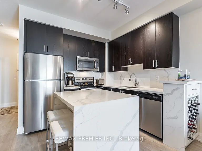 3600 Highway 7 Rd #803 — Photo 4