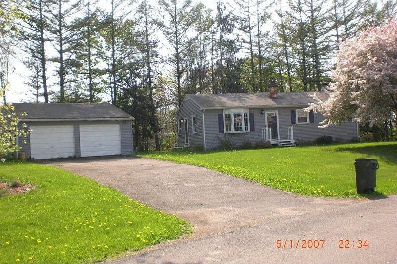 26 Iris Dr, Apalachin, NY 13732 Zillow