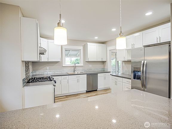 3rd image of 3616 S J Street