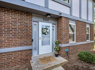 2330 Seven Pines Dr, Saint Louis, MO 63146