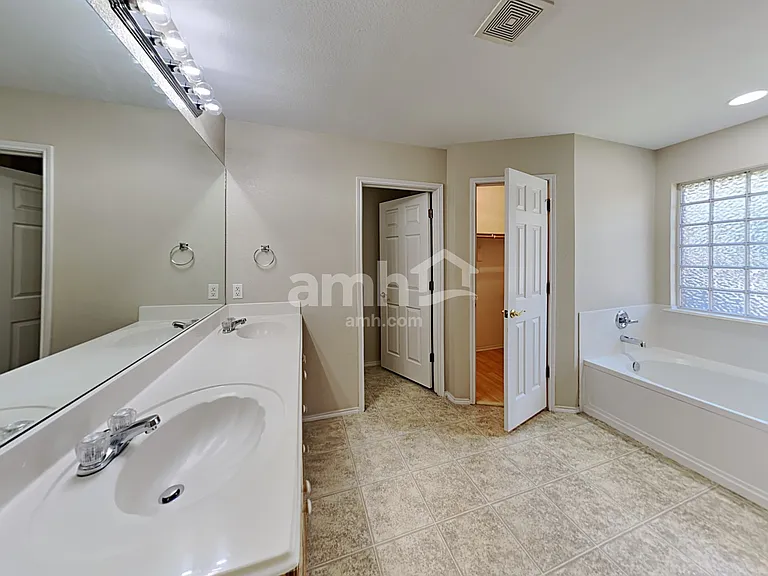 1000 Redfish Dr — Photo 12