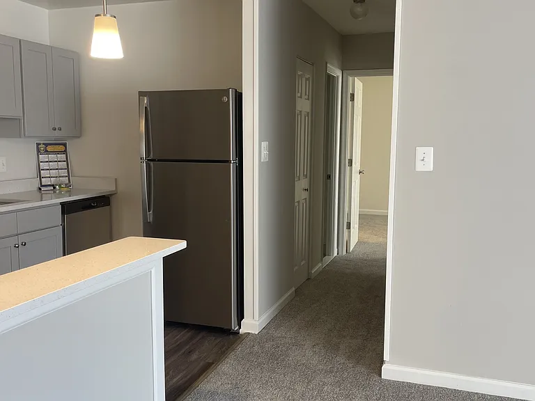 8400 Sky View Driveunit #102 — Photo 4
