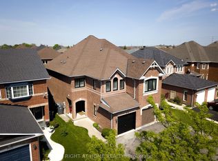 6118 Clover Ridge Cres, Mississauga, ON L5N 7B2