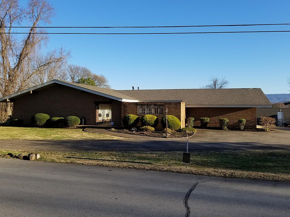 1st image of 1702 Leconte Dr