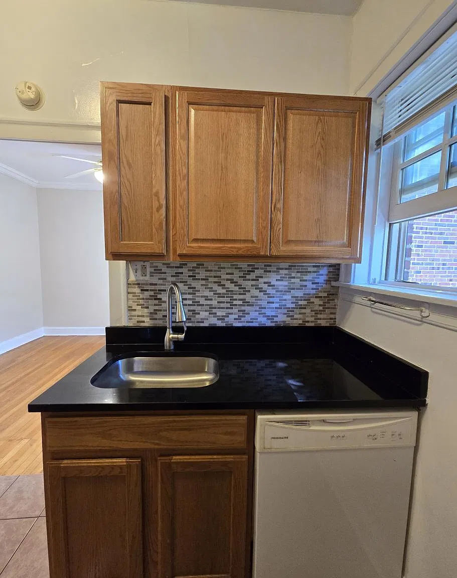 1452 Oak Avenue #2N — Photo 1