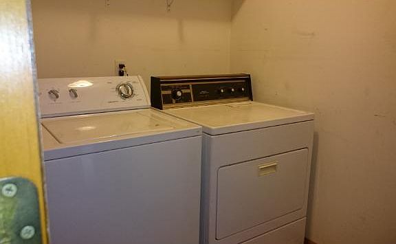 3rd image of 57977 Fairfax Cir