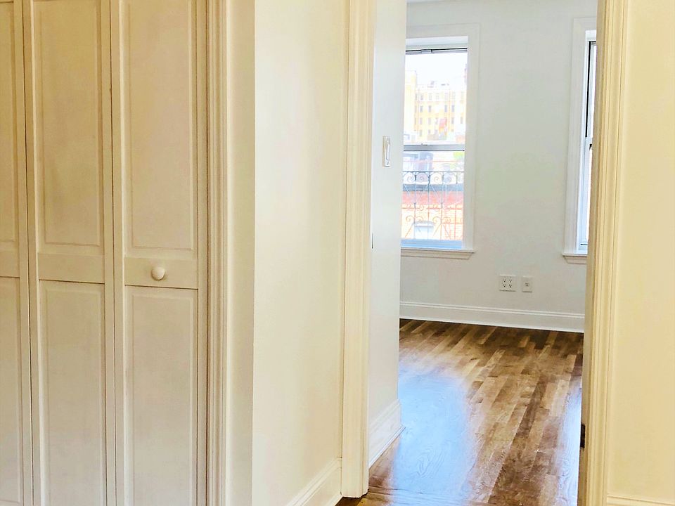 1st image of 328 E 9th St APT 19