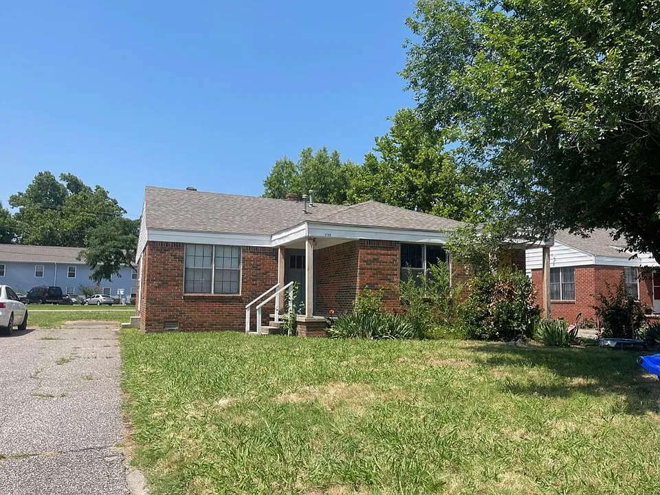 1133 Arkansas St