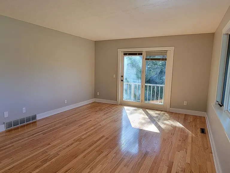 8892 Sunset W — Photo 19