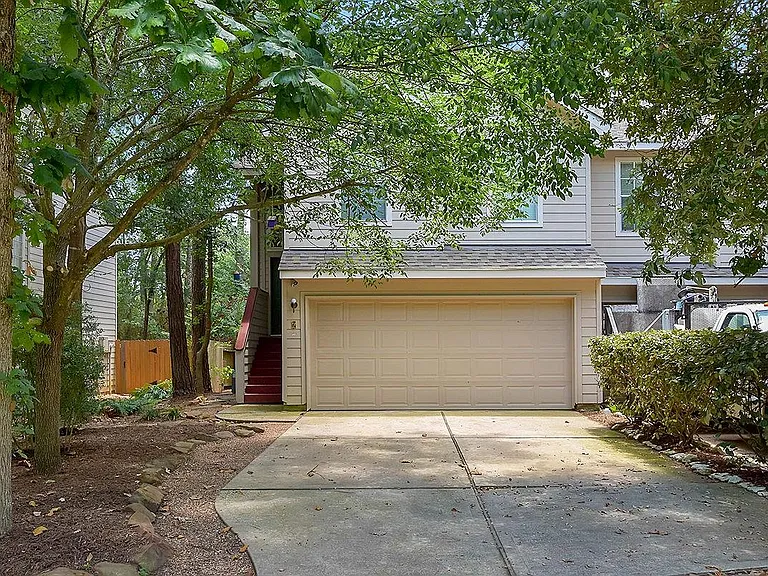 7 Newberry Trail Ct — Photo 2