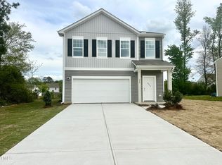 736 Kenyon Spring Dr, Zebulon, NC 27597