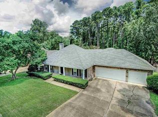 403 Woodlands Cir, Brandon, MS 39047