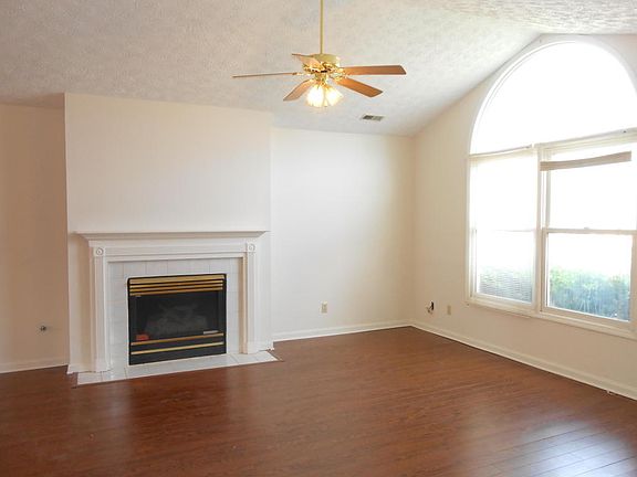 5th image of 8617 Charles Towne Ct