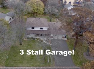 1882 127th Ln NW, Coon Rapids, MN 55448