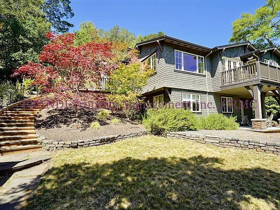 3rd image of 422 Live Oak Dr