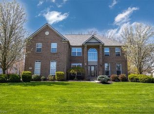 18190 Stony Point Dr, Strongsville, OH 44136
