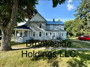 204 White St UNIT 2, Howard City, MI 49329